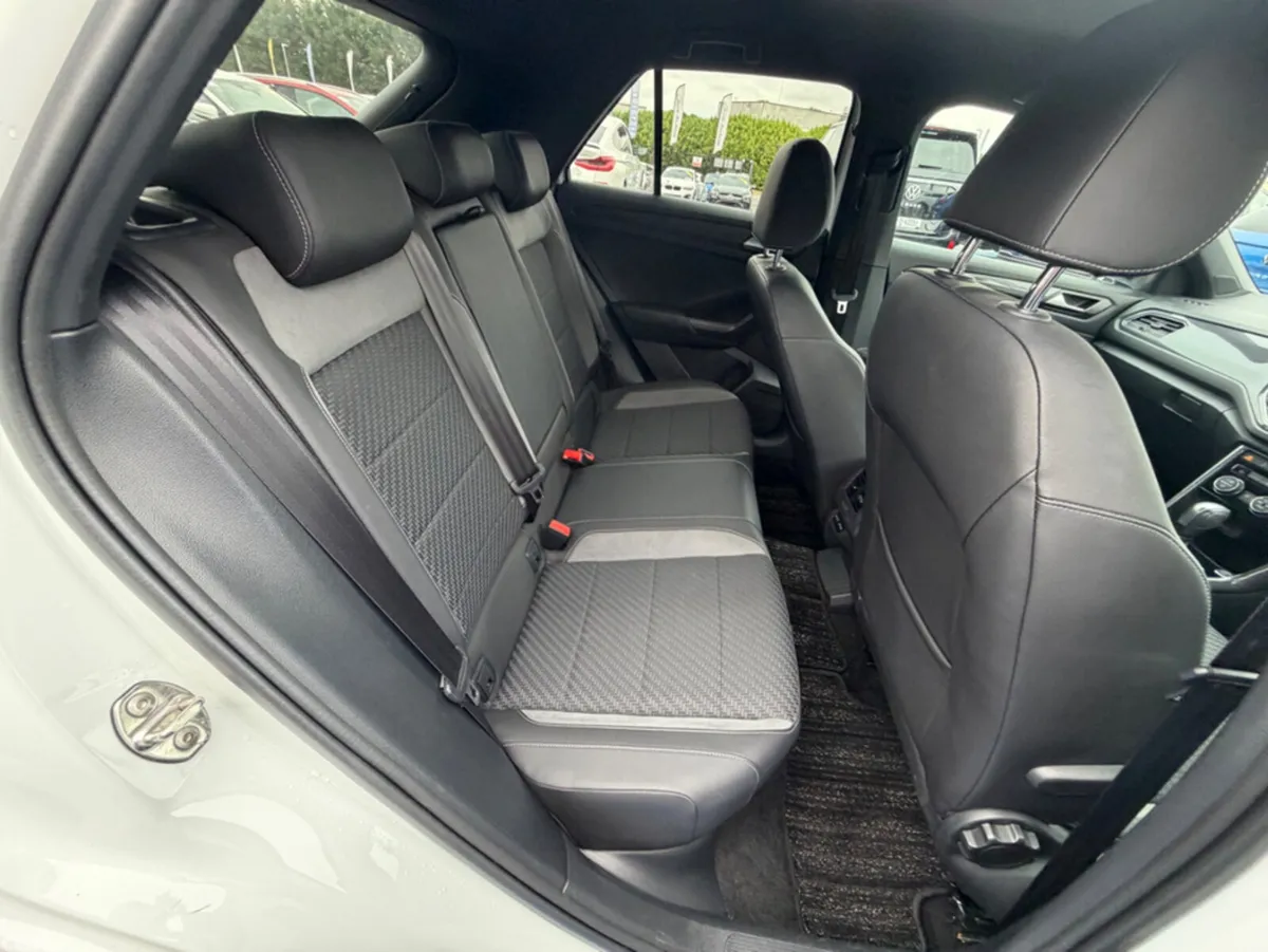 Volkswagen T-Roc SUV, Diesel, 2021, White