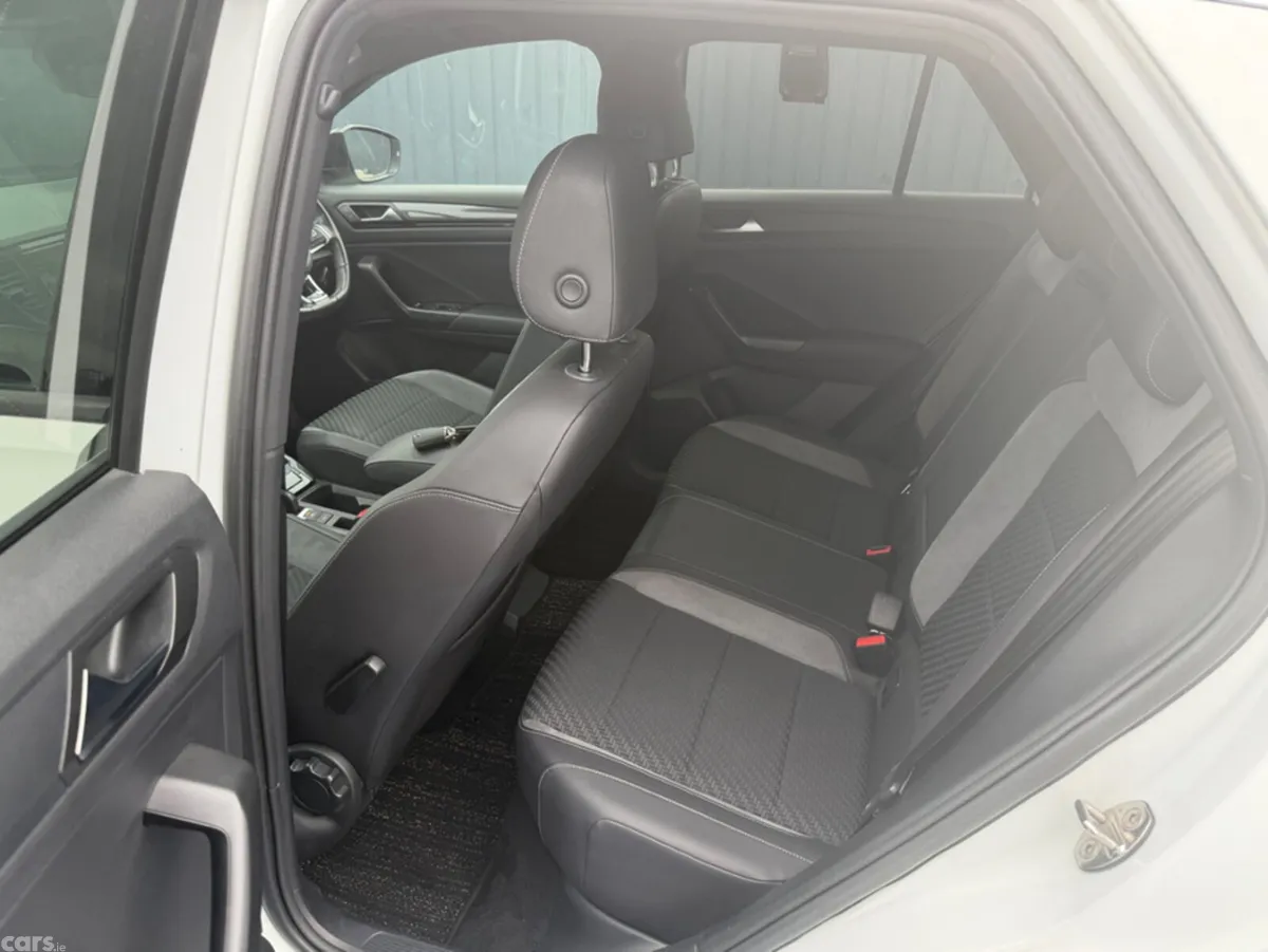 Volkswagen T-Roc SUV, Diesel, 2021, White