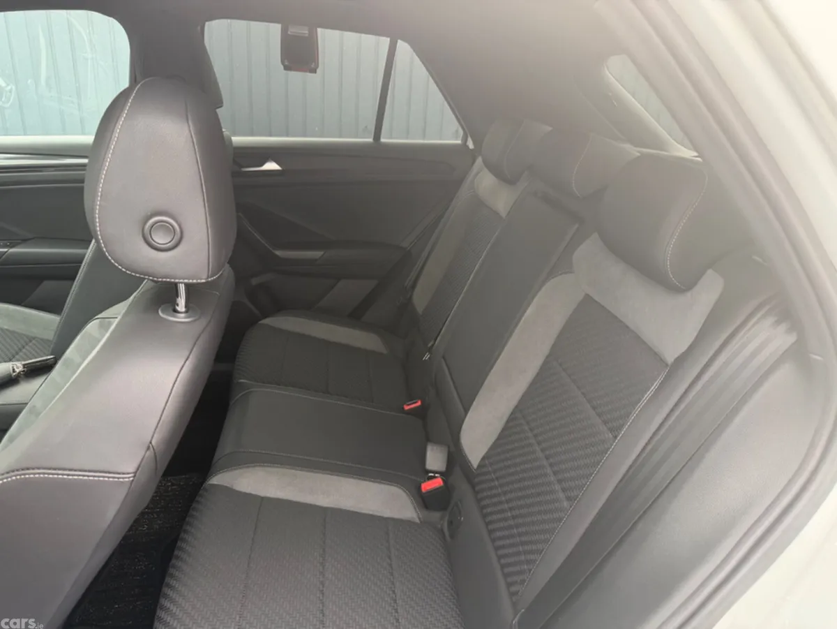 Volkswagen T-Roc SUV, Diesel, 2021, White