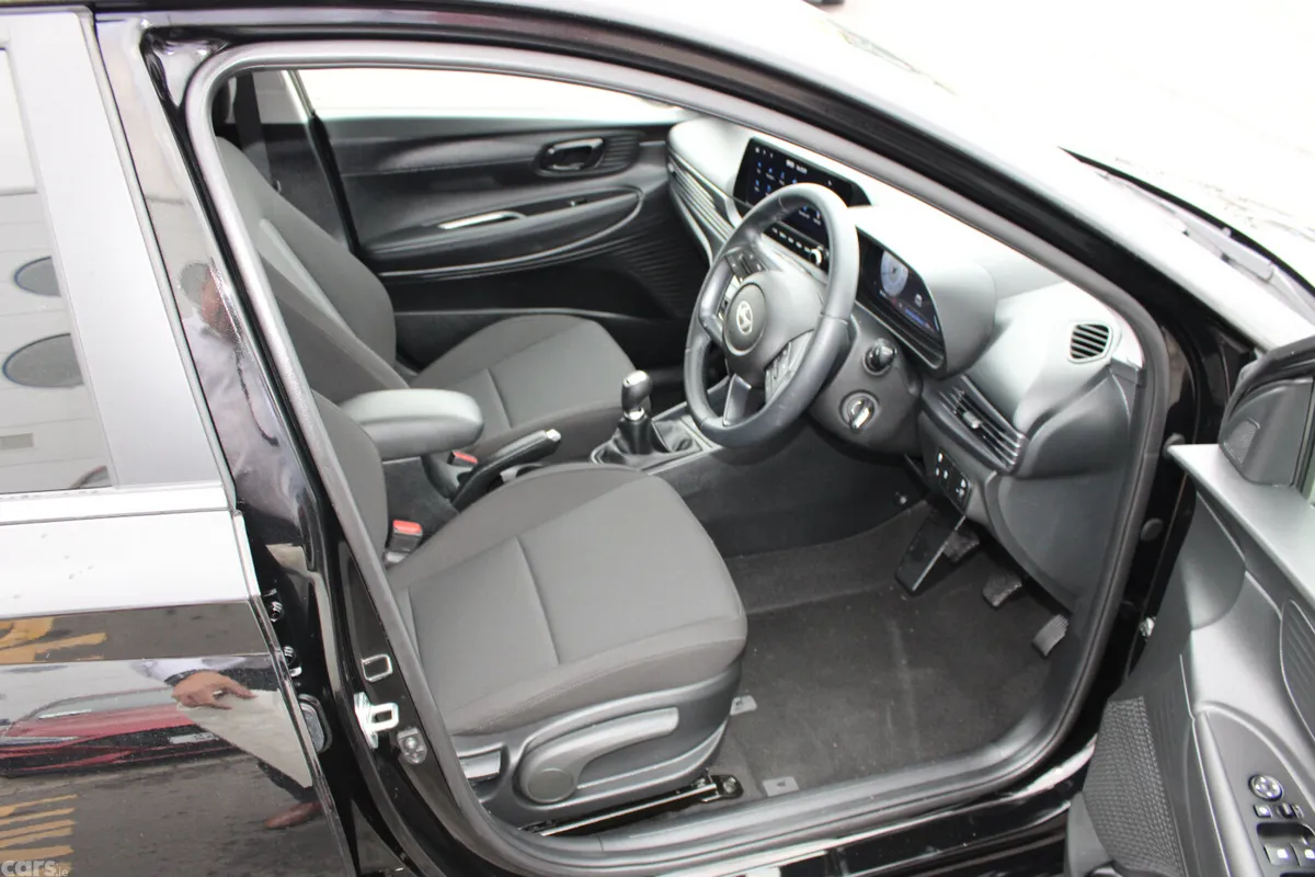 Hyundai i20 Hatchback, Petrol, 2025, Black