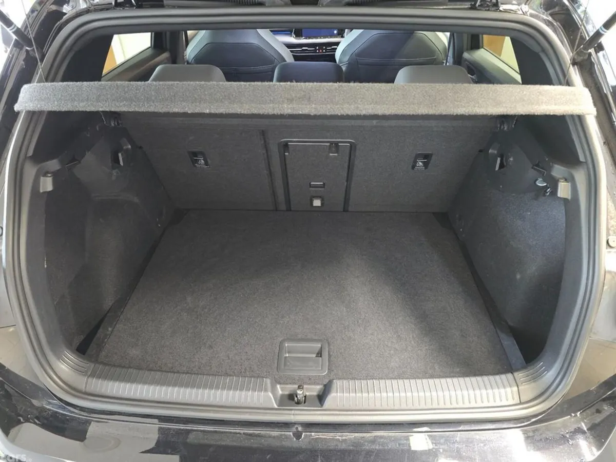 Volkswagen Golf Hatchback, Diesel, 2024, Black