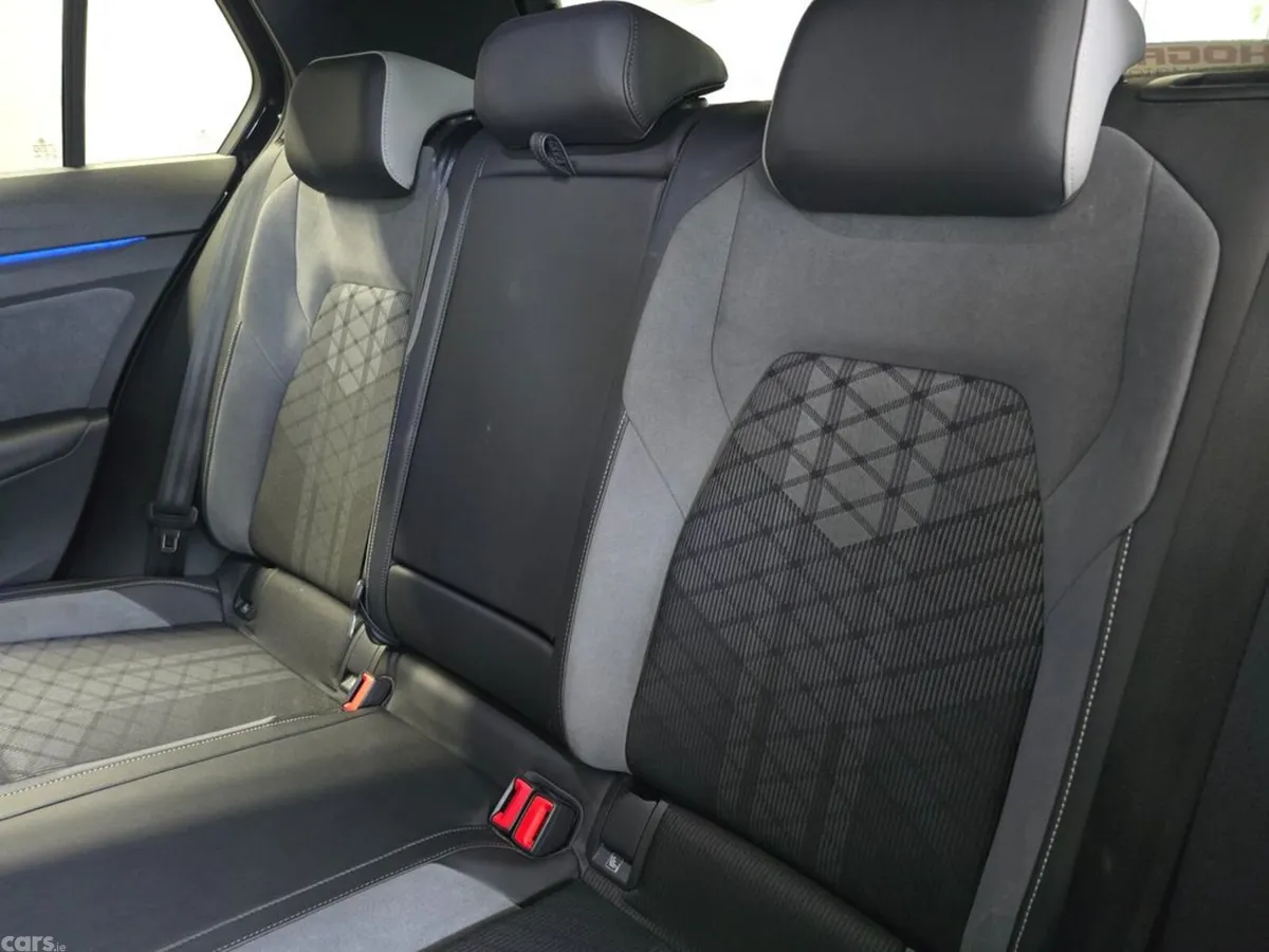 Volkswagen Golf Hatchback, Diesel, 2024, Black