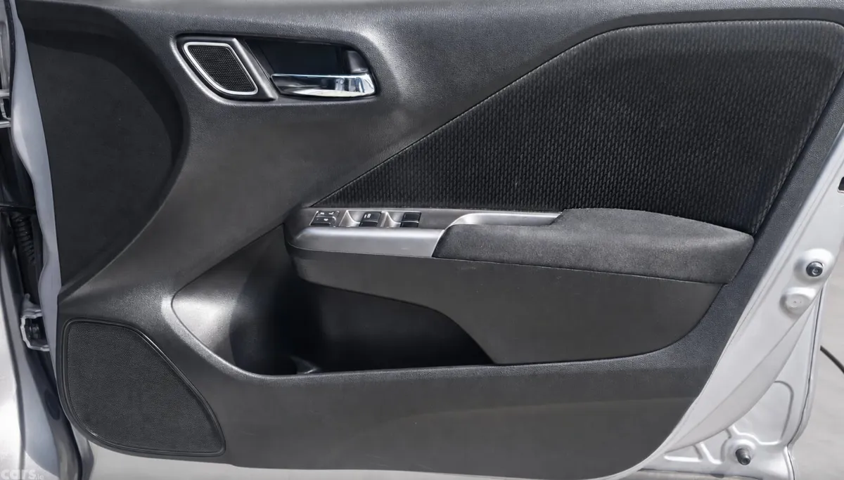 Honda Grace Saloon, Petrol Hybrid, 2017, Grey