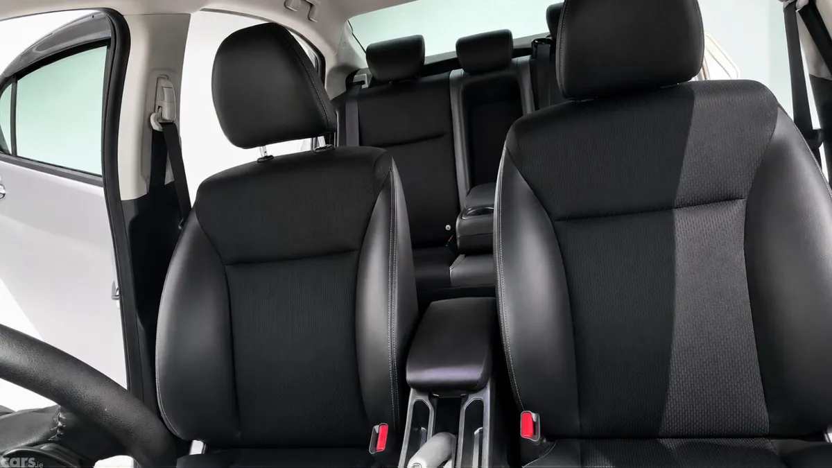 Honda Grace Saloon, Petrol Hybrid, 2017, Grey