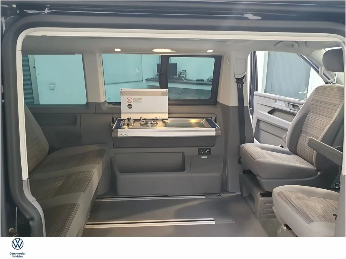 Volkswagen California MPV, Diesel, 2023, Blue