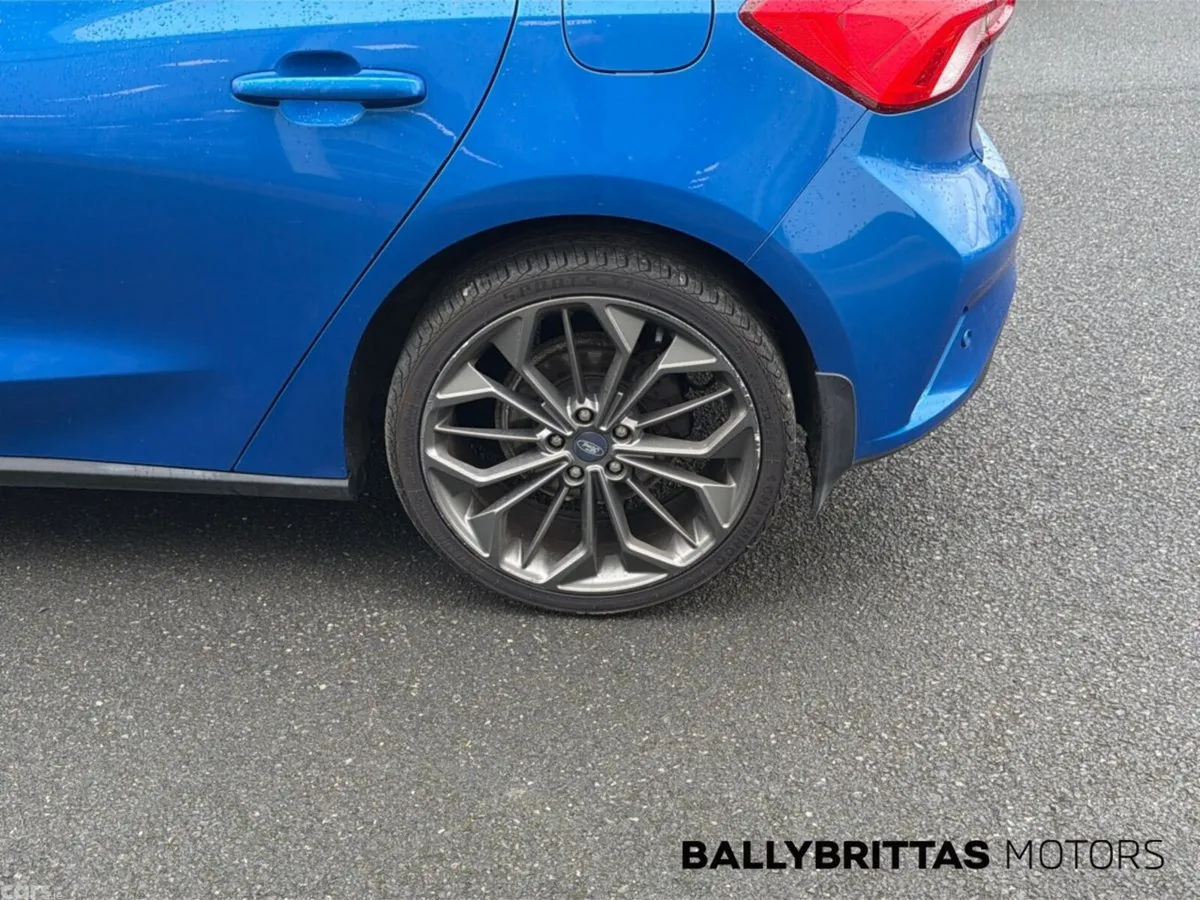 Ford Focus Hatchback, Diesel, 2020, Blue