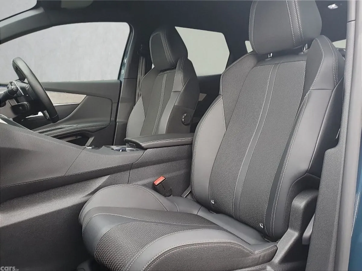 Peugeot 3008 SUV, Diesel, 2024, Blue