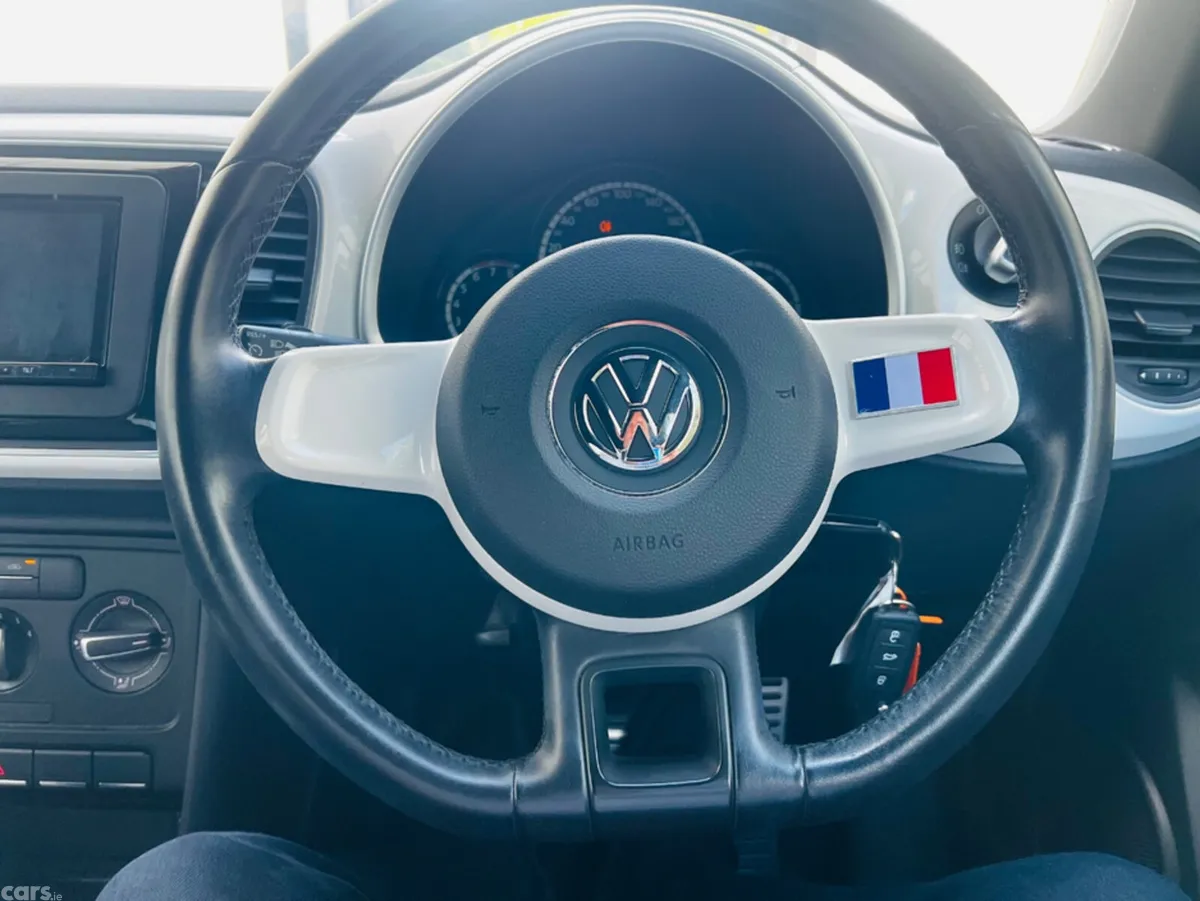 Volkswagen Beetle Hatchback, Petrol, 2013, White