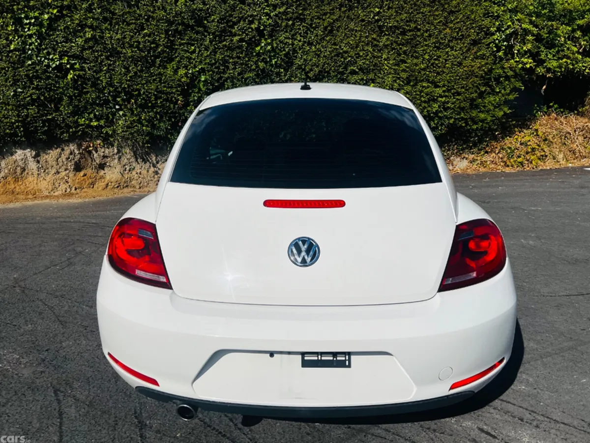 Volkswagen Beetle Hatchback, Petrol, 2013, White