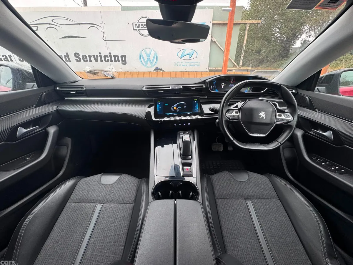 Peugeot 508 Estate/Jeep, Petrol Plug-in Hybrid, 2022, Red