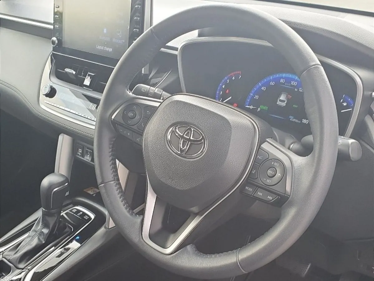 Toyota Corolla Cross SUV, Petrol Hybrid, 2022, Black