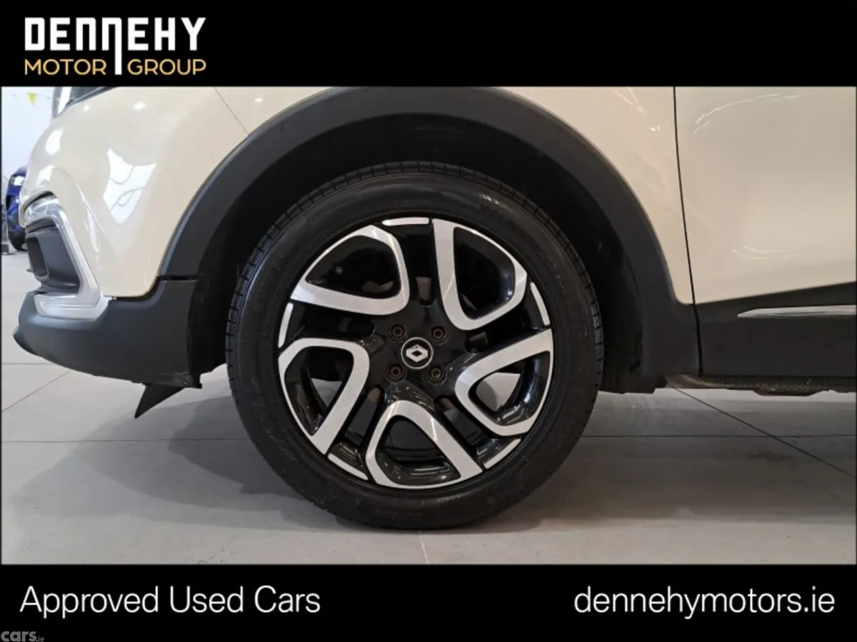 Renault Captur Hatchback, Petrol, 2019, White