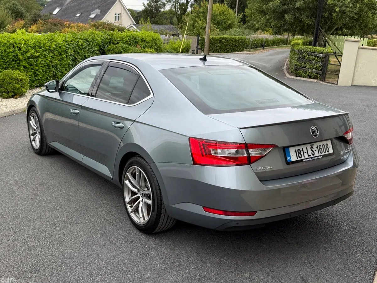 Skoda Superb Hatchback, Diesel, 2018, Grey