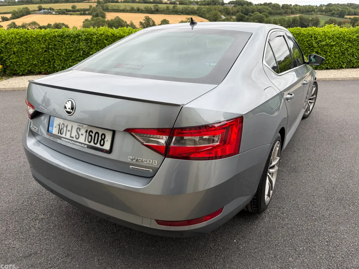 Skoda Superb Hatchback, Diesel, 2018, Grey