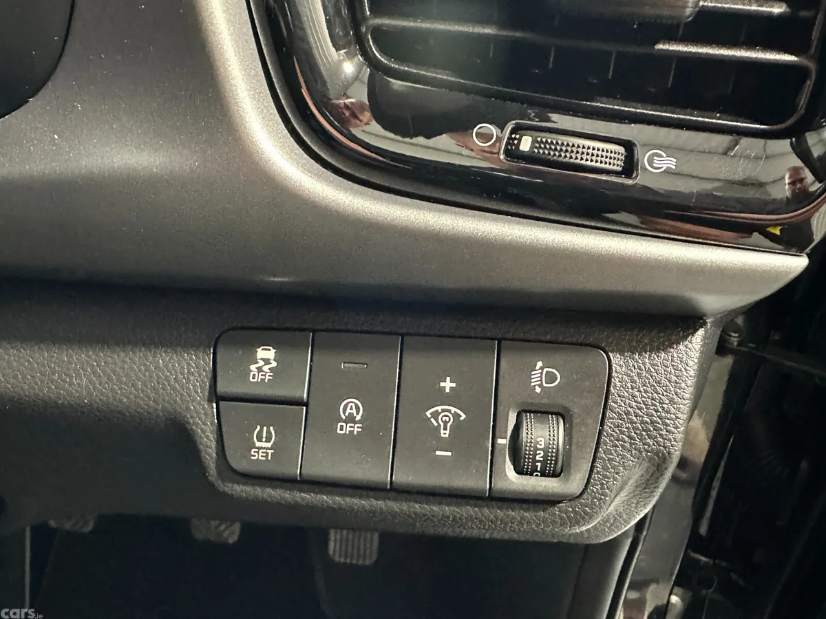 Kia Rio Hatchback, Petrol, 2023, Black