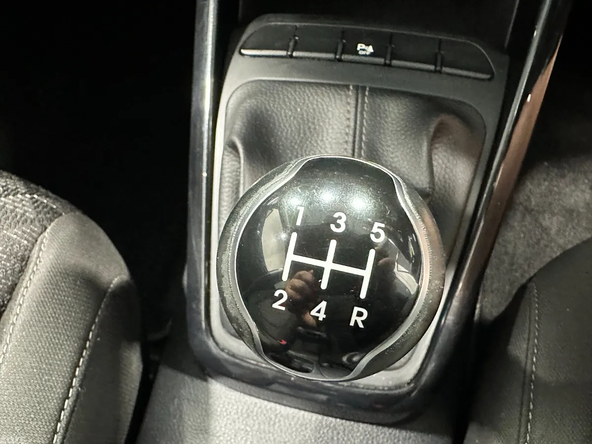 Kia Rio Hatchback, Petrol, 2023, Black