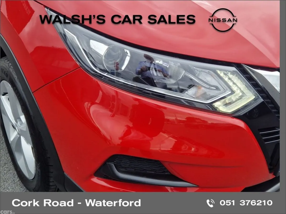 Nissan Qashqai SUV, Petrol, 2020, Red