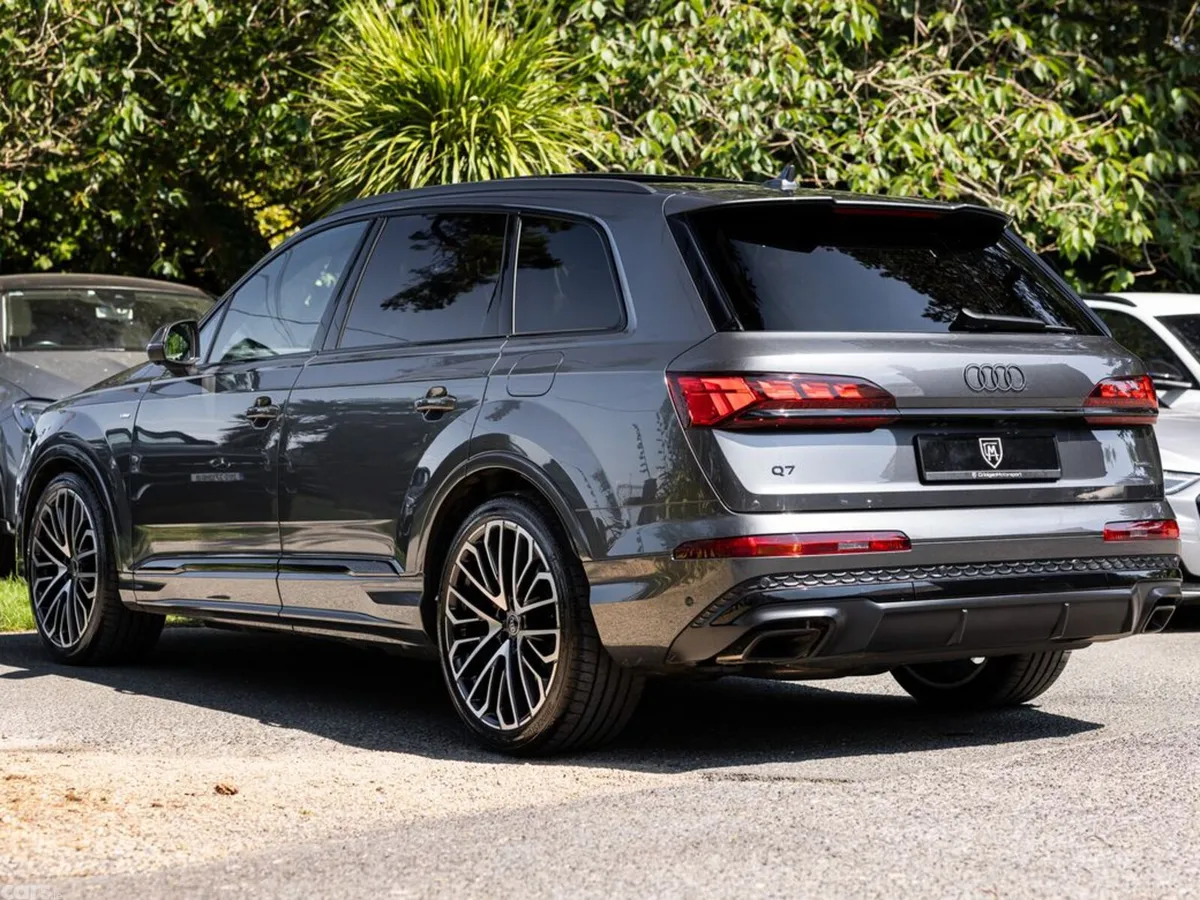 Audi Q7 SUV, Petrol Plug-in Hybrid, 2026, Grey