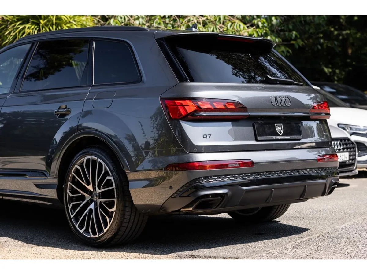 Audi Q7 SUV, Petrol Plug-in Hybrid, 2026, Grey