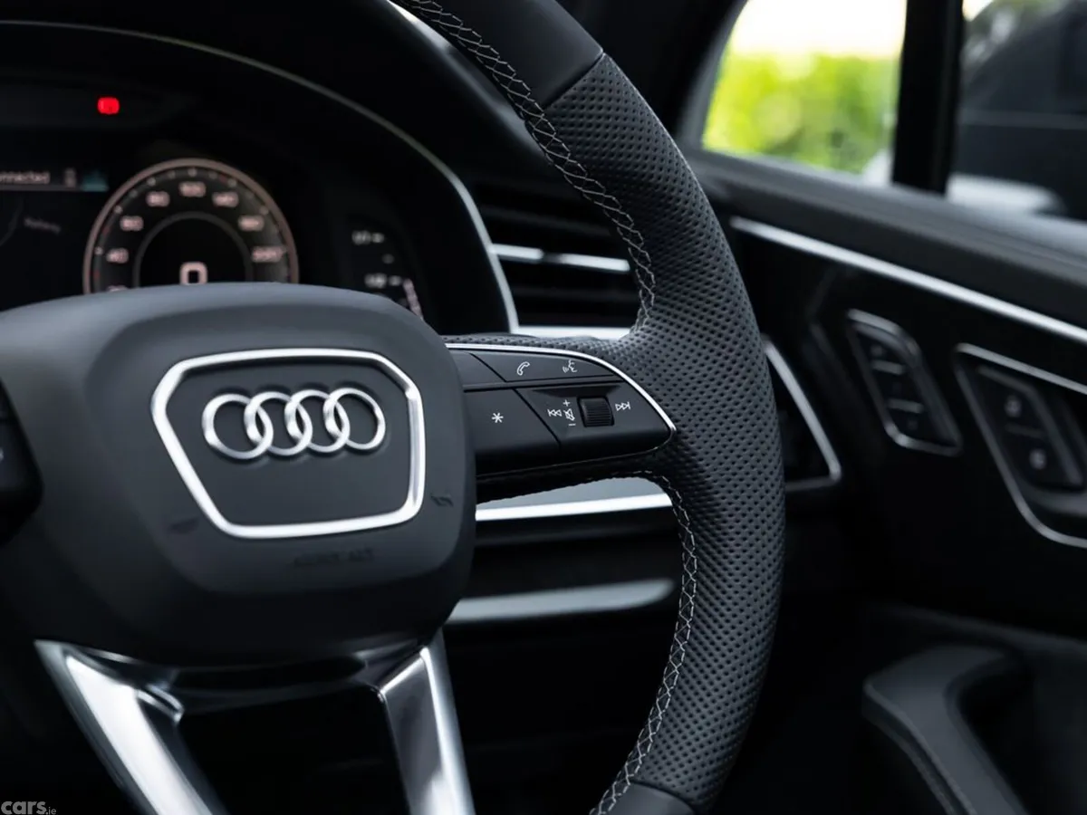 Audi Q7 SUV, Petrol Plug-in Hybrid, 2026, Grey