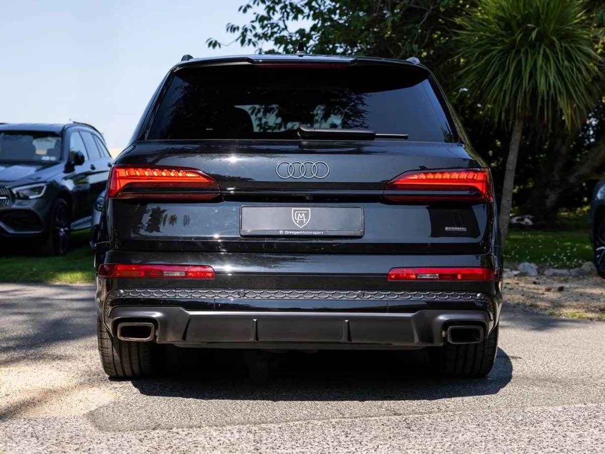 Audi Q7 SUV, Petrol Plug-in Hybrid, 2026, Black