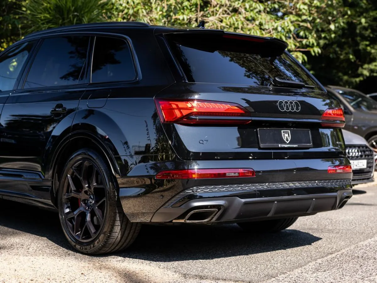Audi Q7 SUV, Petrol Plug-in Hybrid, 2026, Black