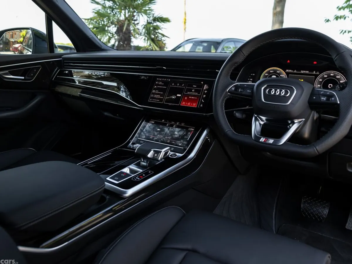Audi Q7 SUV, Petrol Plug-in Hybrid, 2026, Black