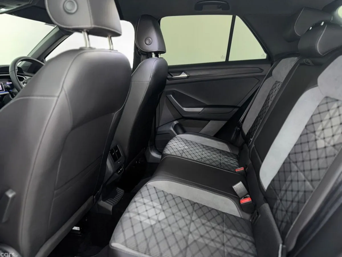 Volkswagen T-Roc Estate, Petrol, 2023, Black