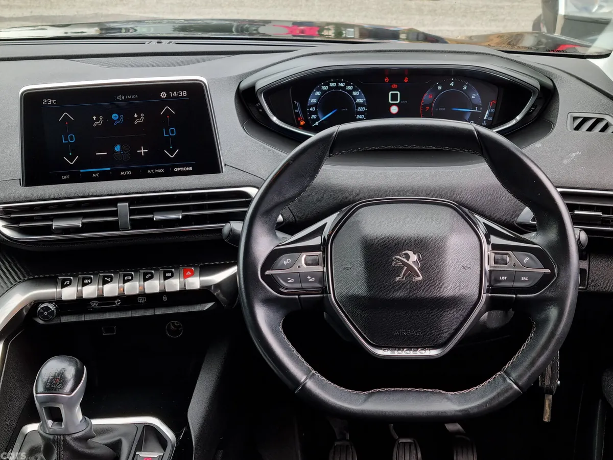 Peugeot 3008 SUV, Petrol, 2017, Black