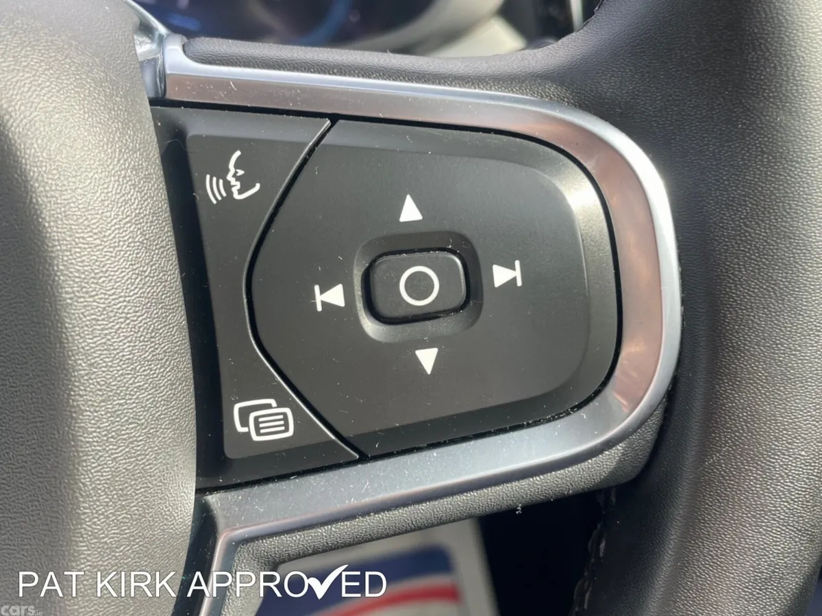Volvo XC60 Estate, Petrol Hybrid, 2023, Blue