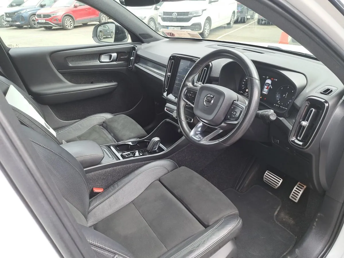 Volvo XC40 SUV, Diesel, 2020, White