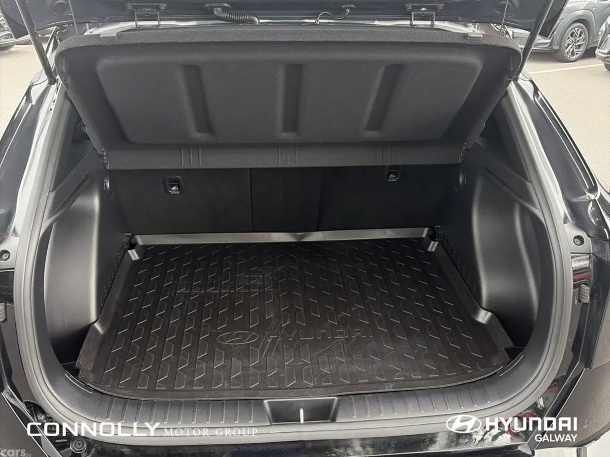 Hyundai KONA MPV, Petrol, 2024, Black