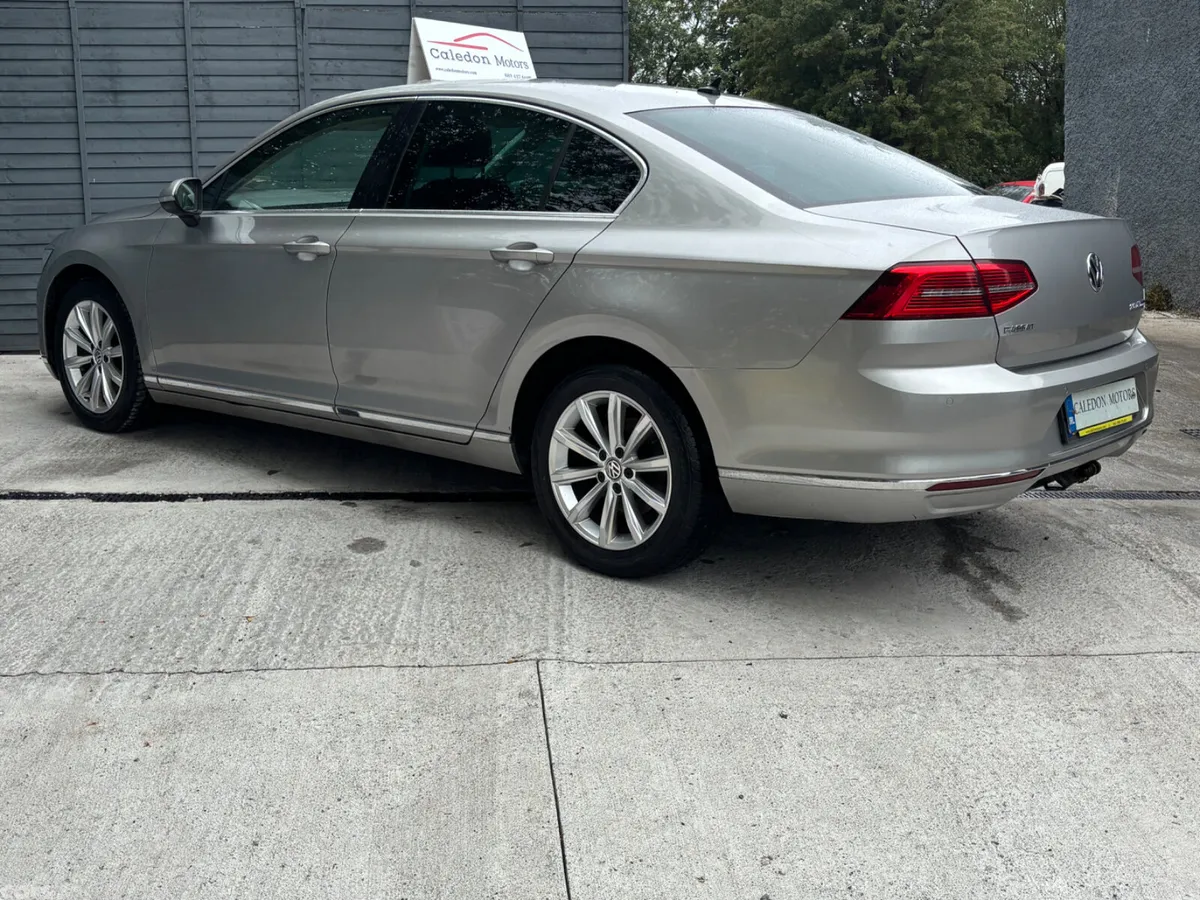 Volkswagen Passat Saloon, Diesel, 2016, Silver