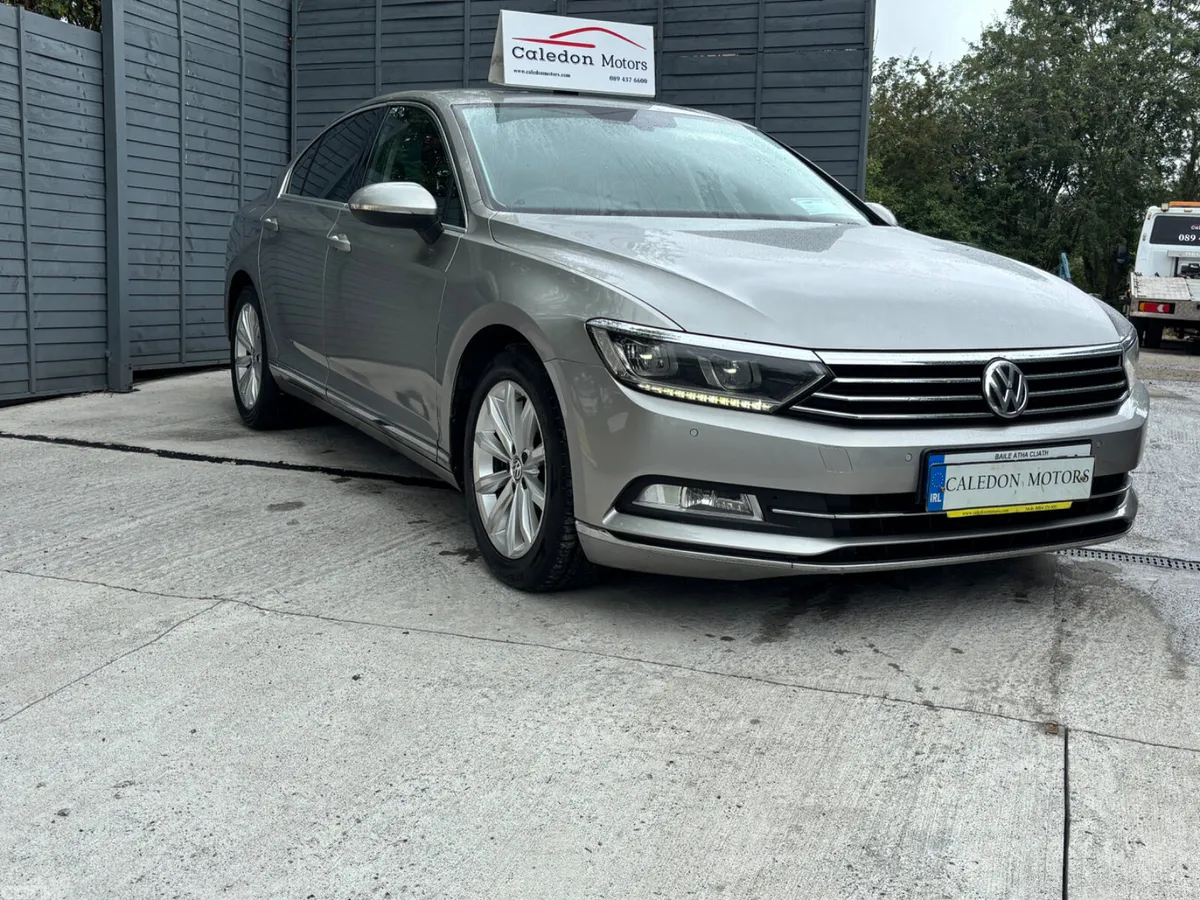 Volkswagen Passat Saloon, Diesel, 2016, Silver