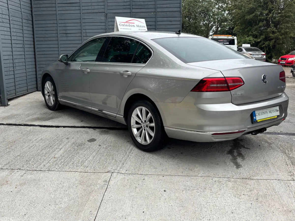 Volkswagen Passat Saloon, Diesel, 2016, Silver