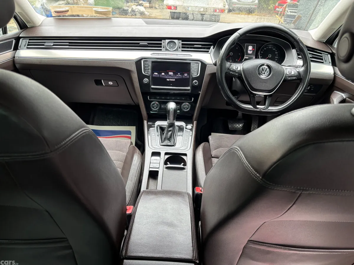 Volkswagen Passat Saloon, Diesel, 2016, Silver