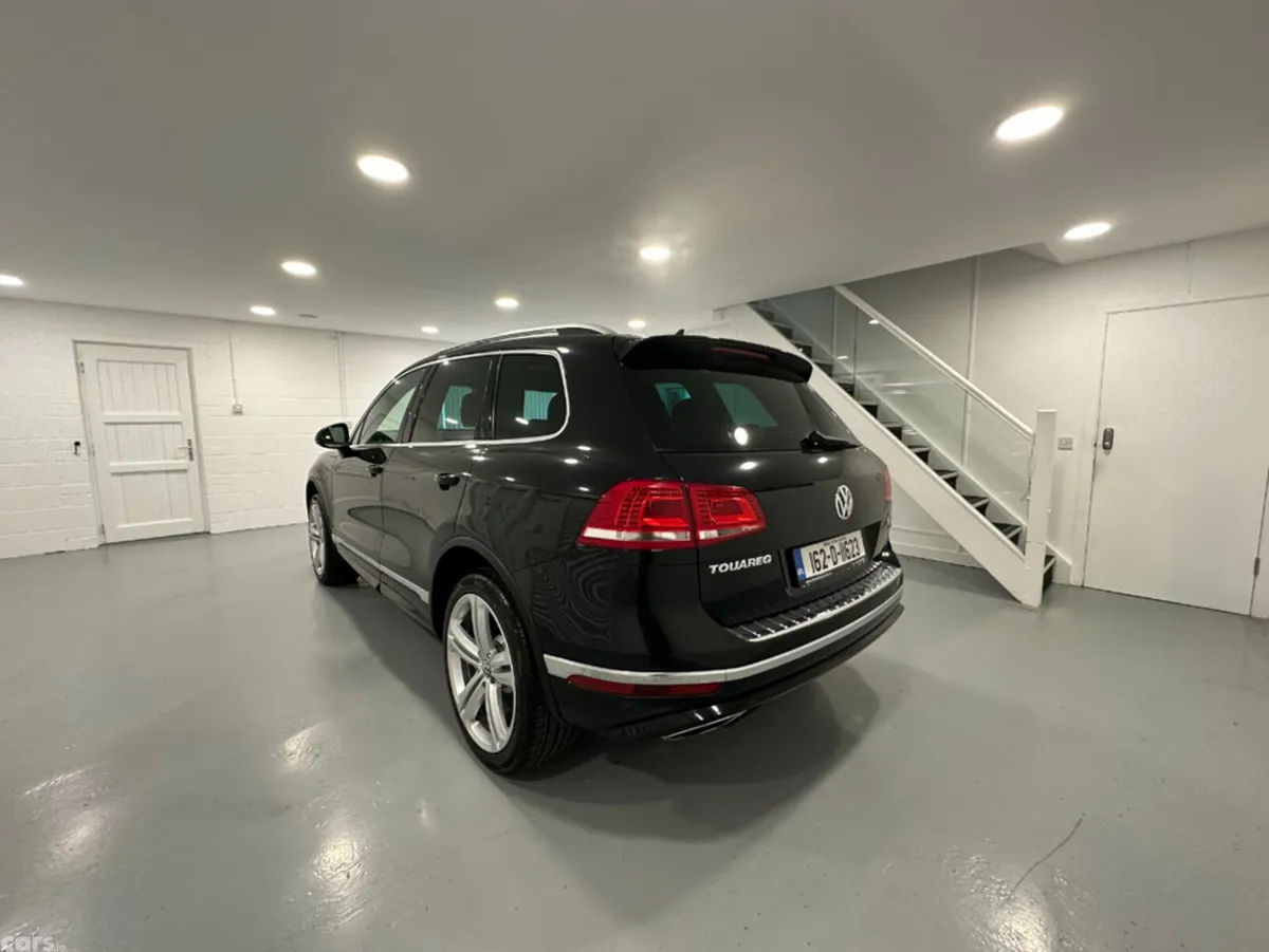 Volkswagen Touareg SUV, Diesel, 2016, Black