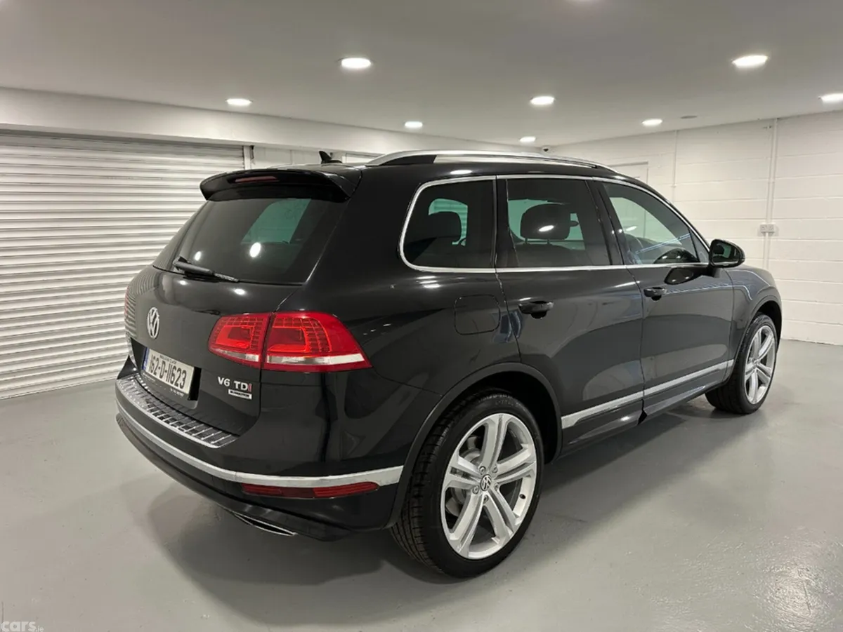 Volkswagen Touareg SUV, Diesel, 2016, Black