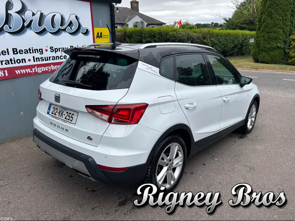 SEAT Arona Hatchback, Petrol, 2021, White
