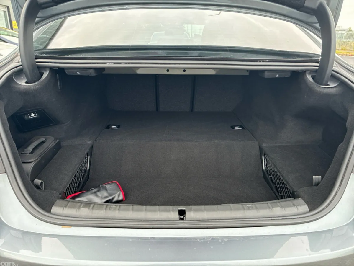BMW 5-Series Saloon, Petrol Plug-in Hybrid, 2017, Grey