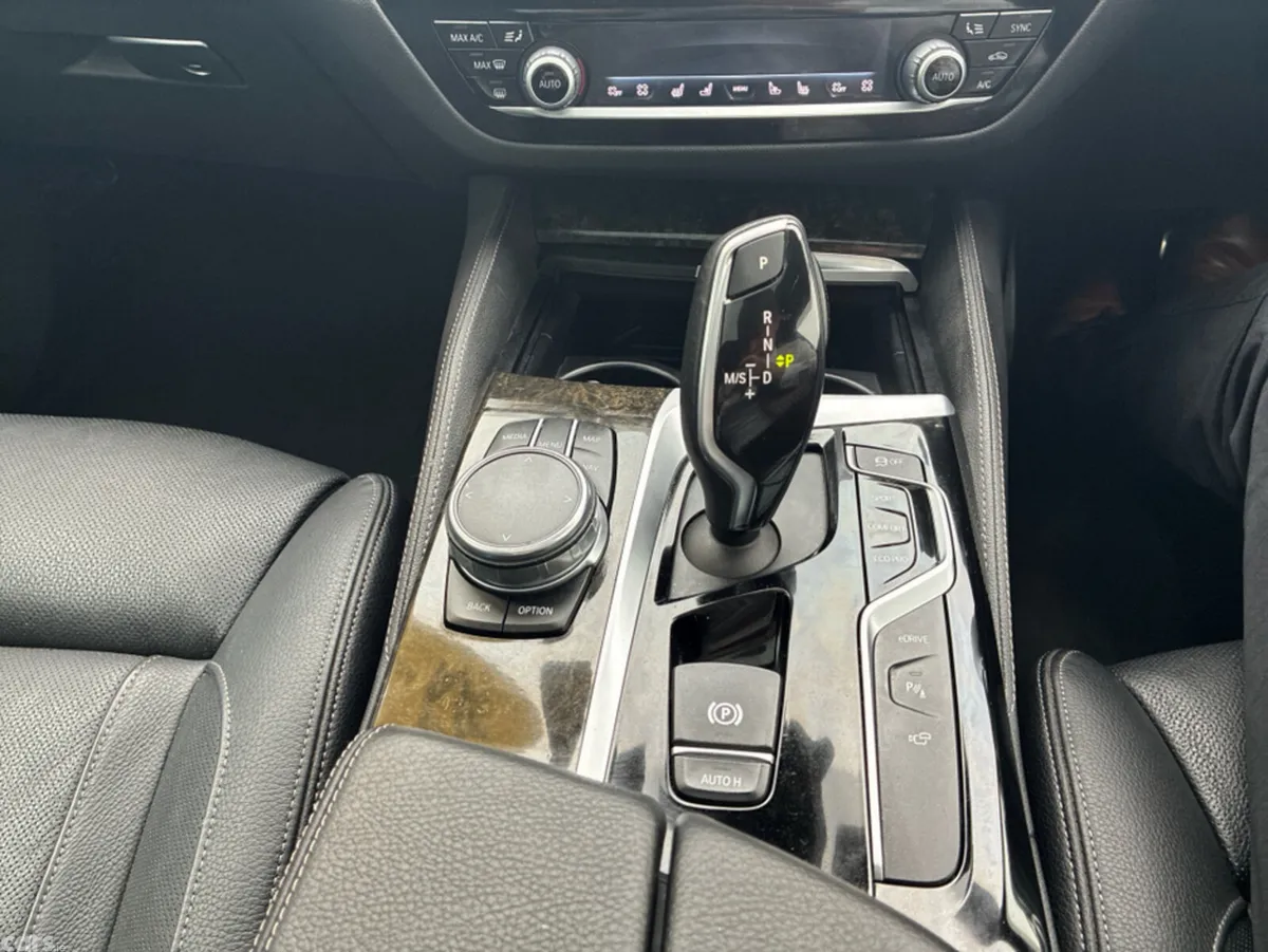 BMW 5-Series Saloon, Petrol Plug-in Hybrid, 2017, Grey