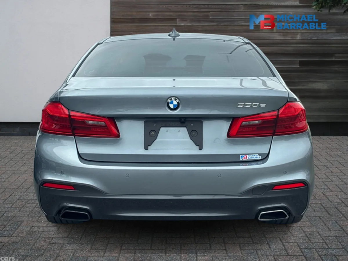BMW 5-Series Saloon, Petrol Plug-in Hybrid, 2017, Grey