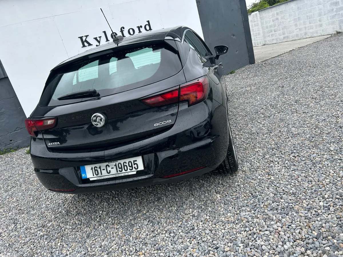 Vauxhall Astra Hatchback, Diesel, 2016, Black