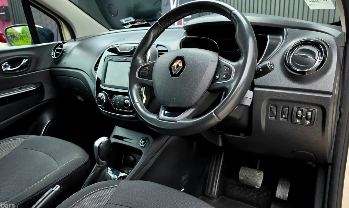 Renault Captur Hatchback, Diesel, 2017, White