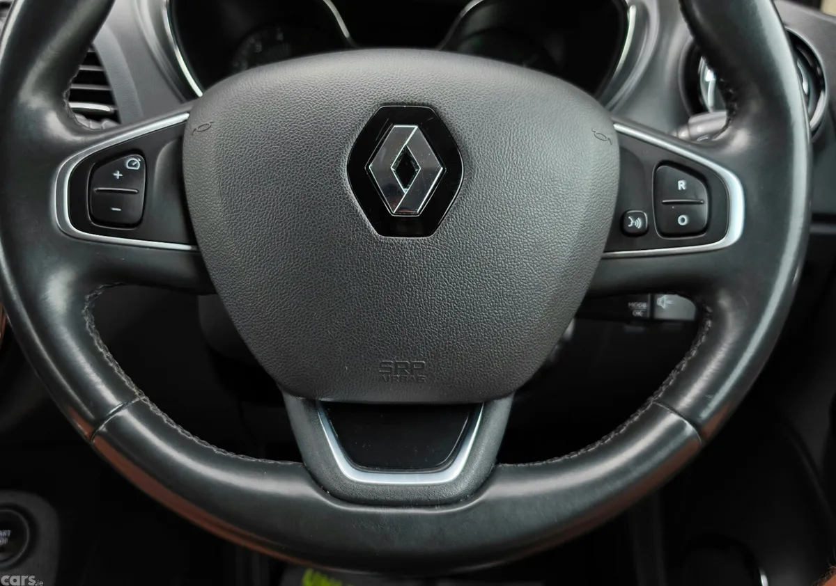 Renault Captur Hatchback, Diesel, 2017, White