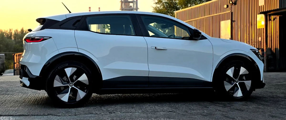 Renault Megane E-Tech Hatchback, Electric, 2023, White