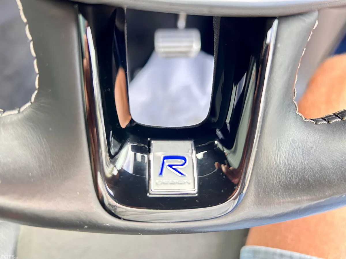 Volvo XC90 SUV, Petrol Plug-in Hybrid, 2018, Blue
