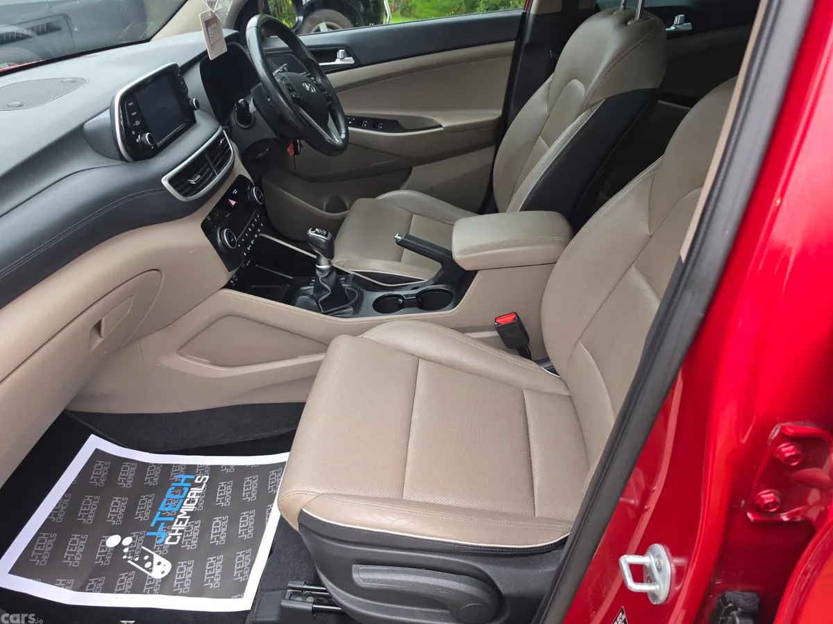 Hyundai Tucson SUV, Diesel, 2019, Red
