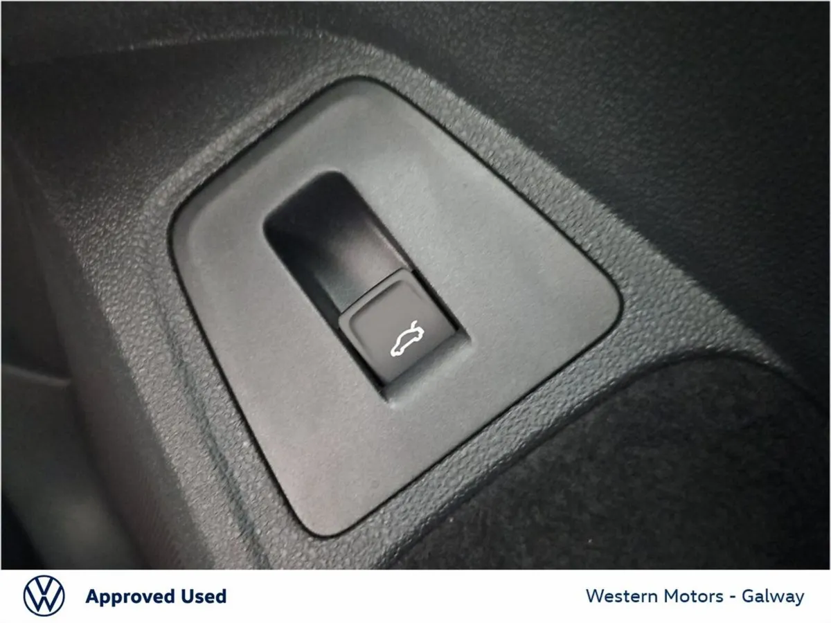 Volkswagen Tiguan SUV, Diesel, 2023, White