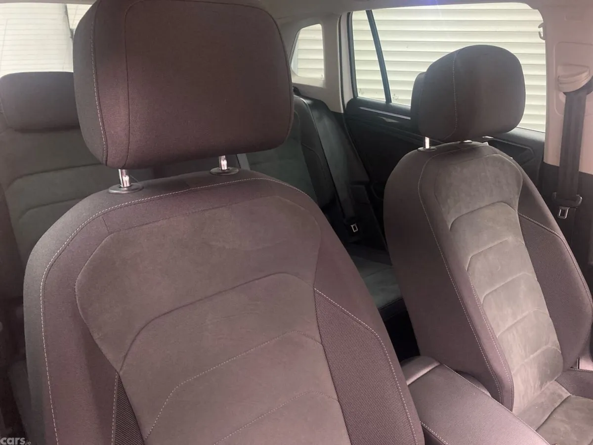 Volkswagen Tiguan SUV, Petrol, 2019, White